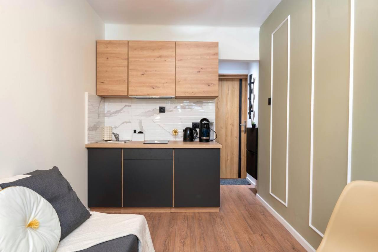 Obok Metra! Apartmenty Natural * Warszawa