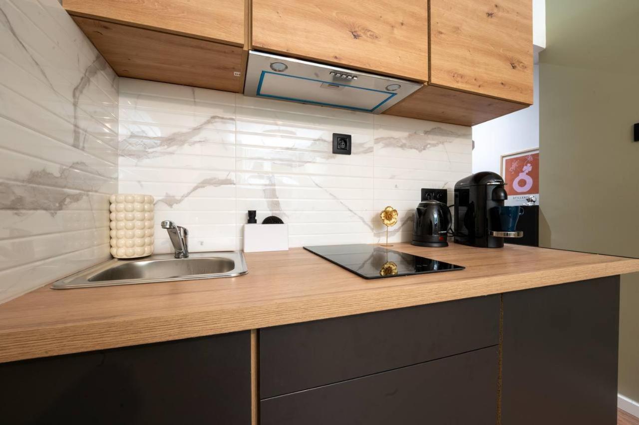 Apartament Obok Metra! Apartmenty Natural Warszawa